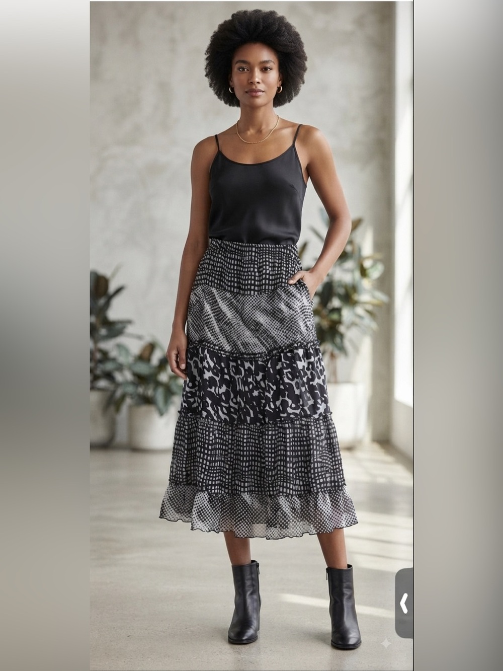 Notations Black and White Tiered Bubble Skirt. Size XL. EUC